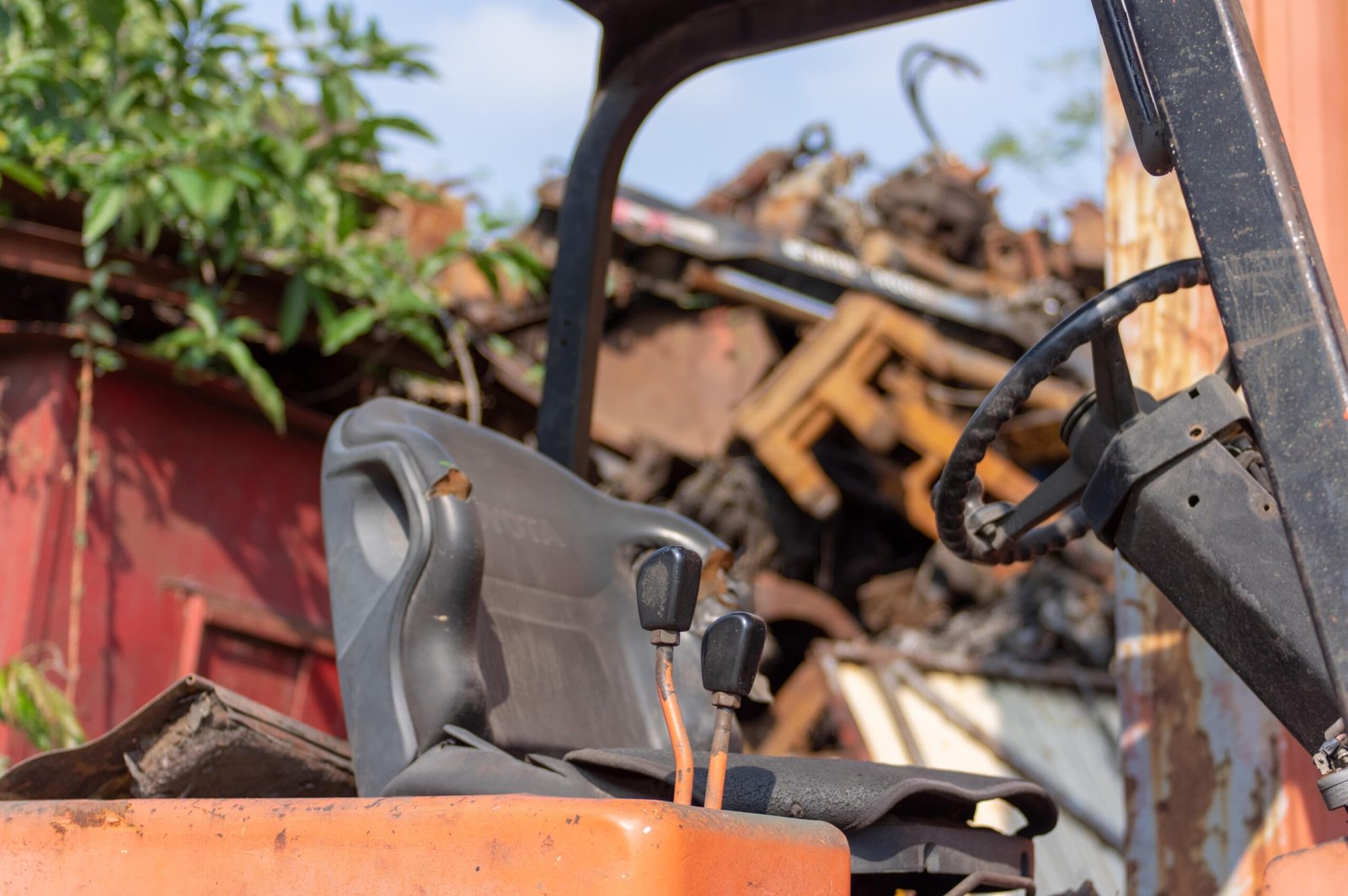 Understanding the Impact of Forklift Downtime on Business Operations